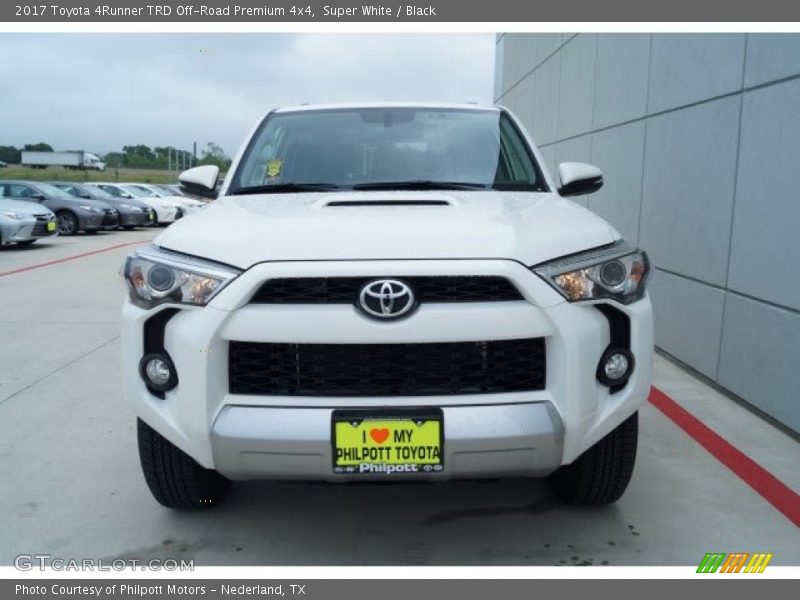 Super White / Black 2017 Toyota 4Runner TRD Off-Road Premium 4x4