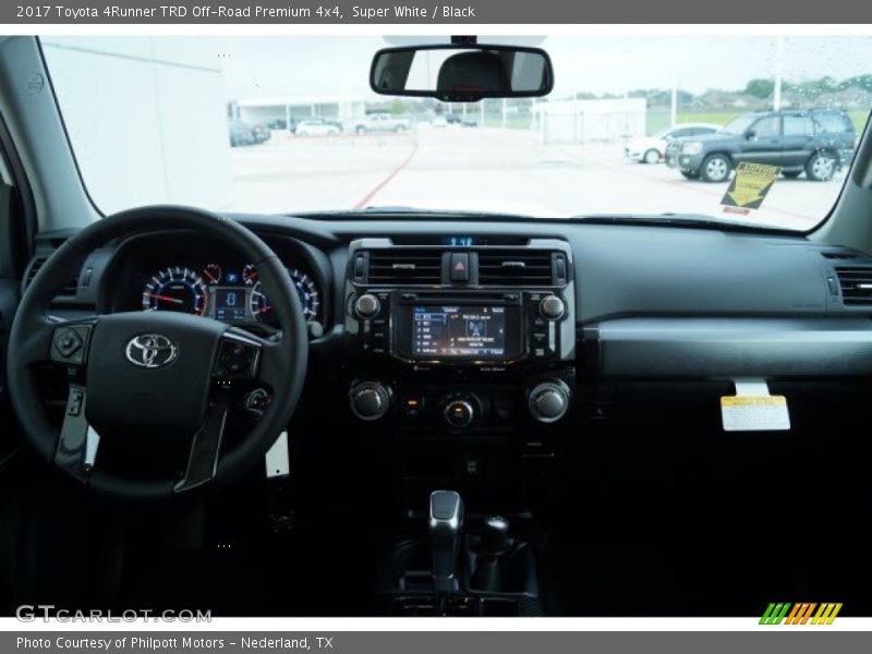 Super White / Black 2017 Toyota 4Runner TRD Off-Road Premium 4x4