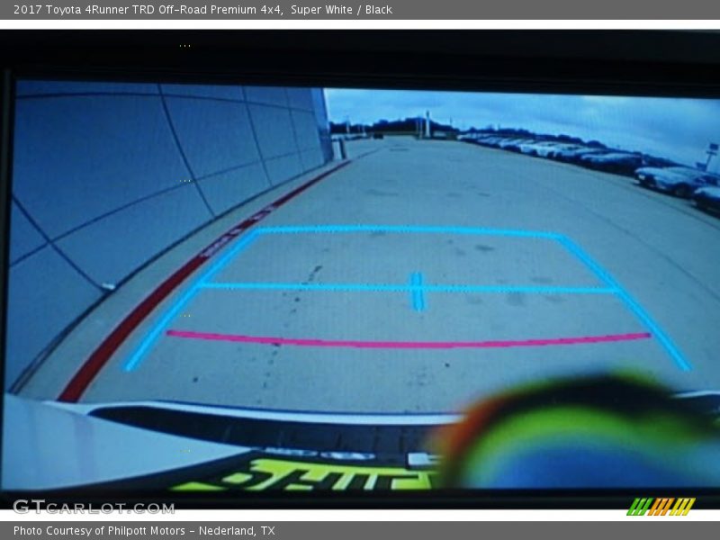 Super White / Black 2017 Toyota 4Runner TRD Off-Road Premium 4x4