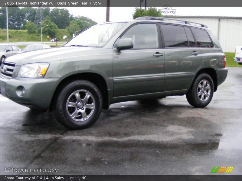 Oasis Green Pearl / Ivory 2005 Toyota Highlander V6