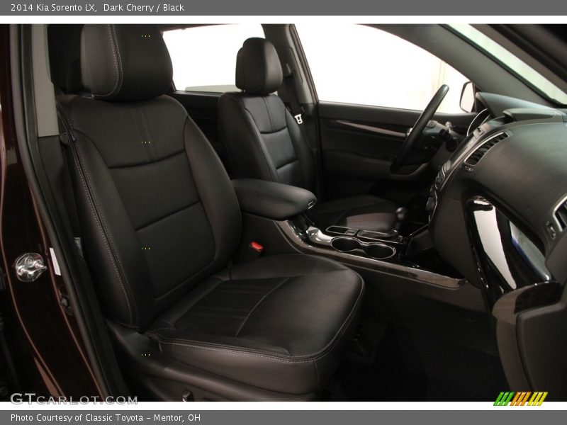Dark Cherry / Black 2014 Kia Sorento LX