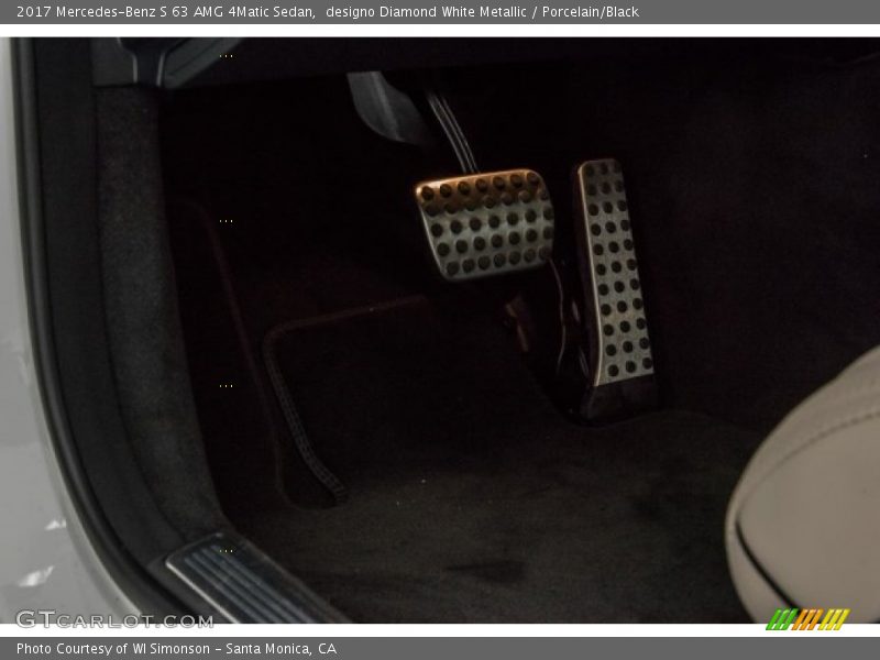 designo Diamond White Metallic / Porcelain/Black 2017 Mercedes-Benz S 63 AMG 4Matic Sedan