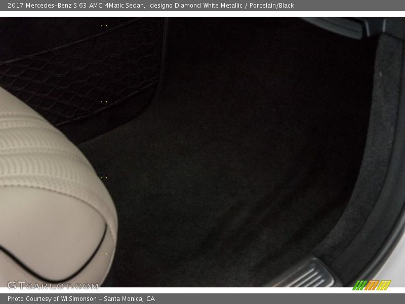 designo Diamond White Metallic / Porcelain/Black 2017 Mercedes-Benz S 63 AMG 4Matic Sedan