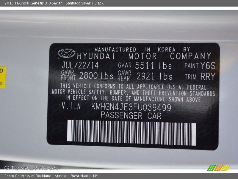 Santiago Silver / Black 2015 Hyundai Genesis 3.8 Sedan