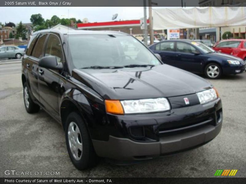 Black Onyx / Gray 2005 Saturn VUE