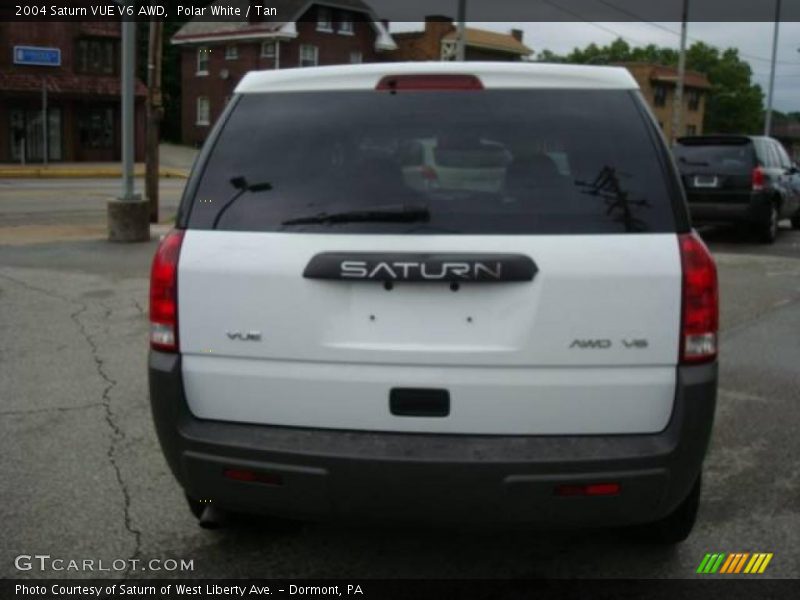 Polar White / Tan 2004 Saturn VUE V6 AWD