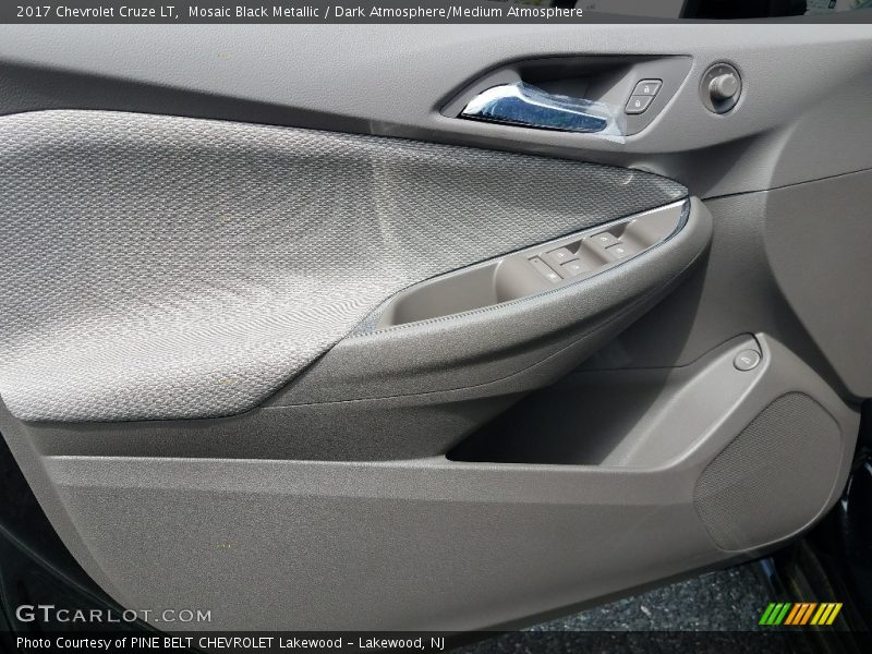 Mosaic Black Metallic / Dark Atmosphere/Medium Atmosphere 2017 Chevrolet Cruze LT