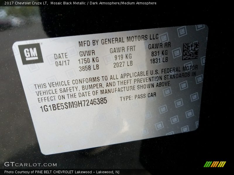 Mosaic Black Metallic / Dark Atmosphere/Medium Atmosphere 2017 Chevrolet Cruze LT