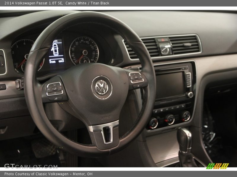 Candy White / Titan Black 2014 Volkswagen Passat 1.8T SE