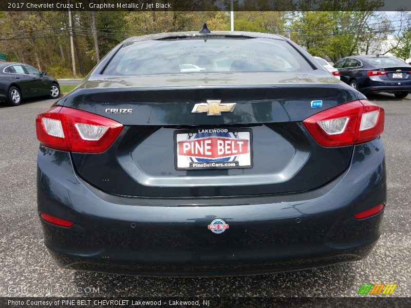 Graphite Metallic / Jet Black 2017 Chevrolet Cruze LT