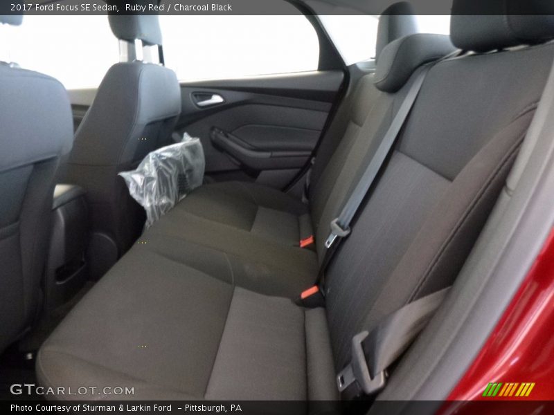 Ruby Red / Charcoal Black 2017 Ford Focus SE Sedan