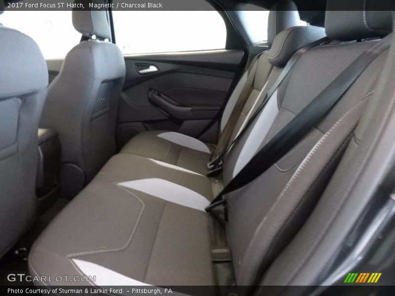 Magnetic / Charcoal Black 2017 Ford Focus ST Hatch