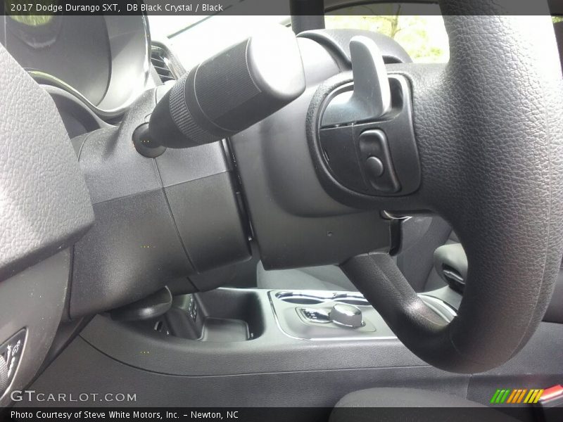 DB Black Crystal / Black 2017 Dodge Durango SXT