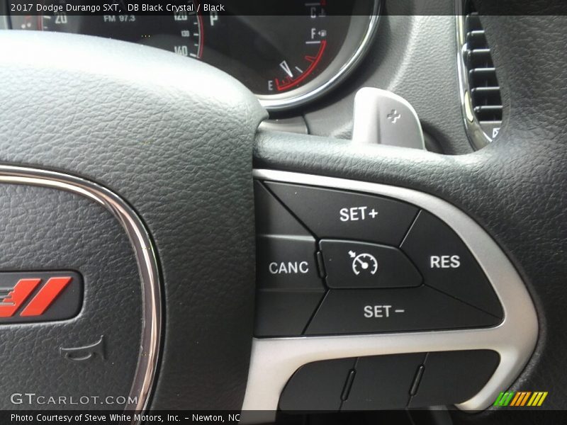 DB Black Crystal / Black 2017 Dodge Durango SXT