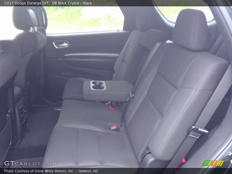 DB Black Crystal / Black 2017 Dodge Durango SXT