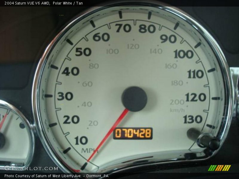 Polar White / Tan 2004 Saturn VUE V6 AWD