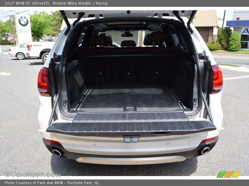 Mineral White Metallic / Mocha 2017 BMW X5 xDrive35i