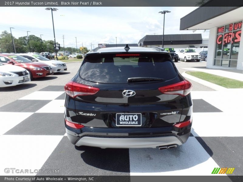 Black Noir Pearl / Black 2017 Hyundai Tucson Limited