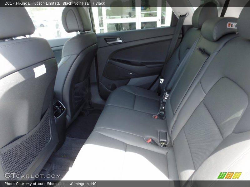 Black Noir Pearl / Black 2017 Hyundai Tucson Limited