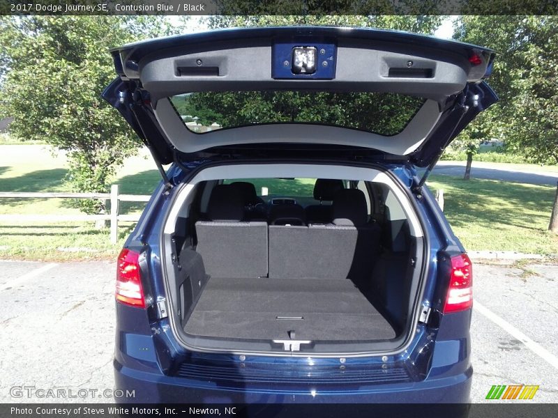 Contusion Blue / Black 2017 Dodge Journey SE
