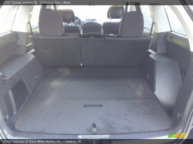 Contusion Blue / Black 2017 Dodge Journey SE