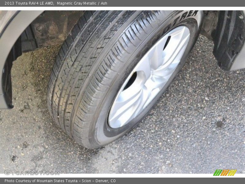 Magnetic Gray Metallic / Ash 2013 Toyota RAV4 LE AWD