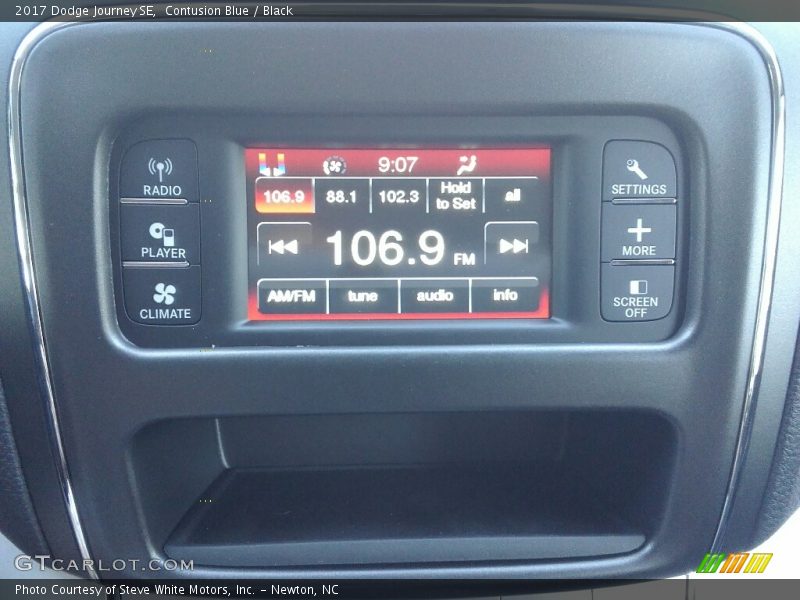 Contusion Blue / Black 2017 Dodge Journey SE