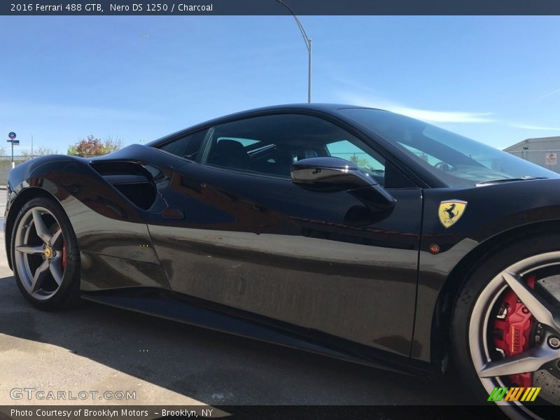 Nero DS 1250 / Charcoal 2016 Ferrari 488 GTB