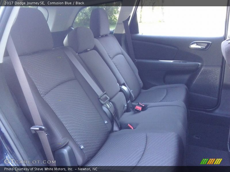 Contusion Blue / Black 2017 Dodge Journey SE