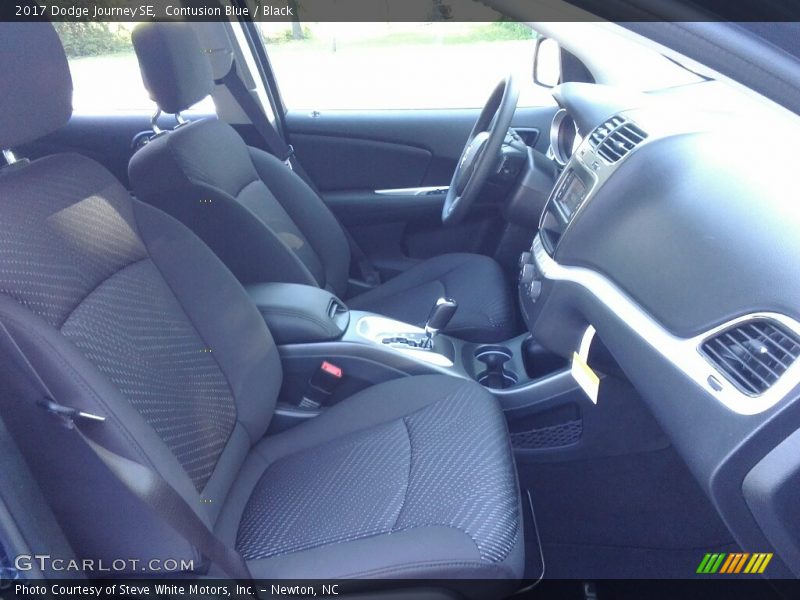 Contusion Blue / Black 2017 Dodge Journey SE
