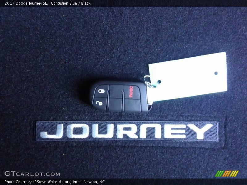 Contusion Blue / Black 2017 Dodge Journey SE