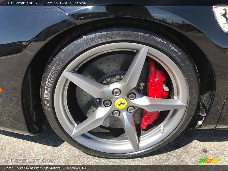  2016 488 GTB  Wheel