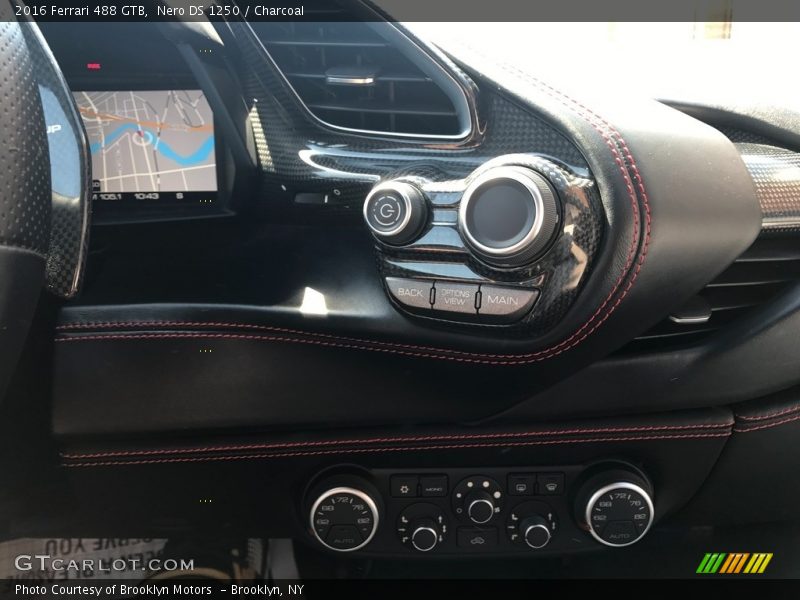 Controls of 2016 488 GTB 