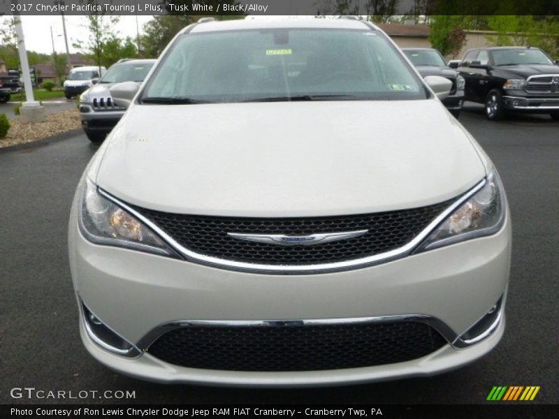 Tusk White / Black/Alloy 2017 Chrysler Pacifica Touring L Plus