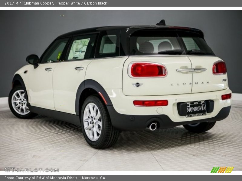 Pepper White / Carbon Black 2017 Mini Clubman Cooper