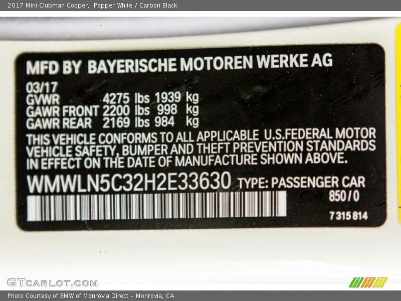Pepper White / Carbon Black 2017 Mini Clubman Cooper