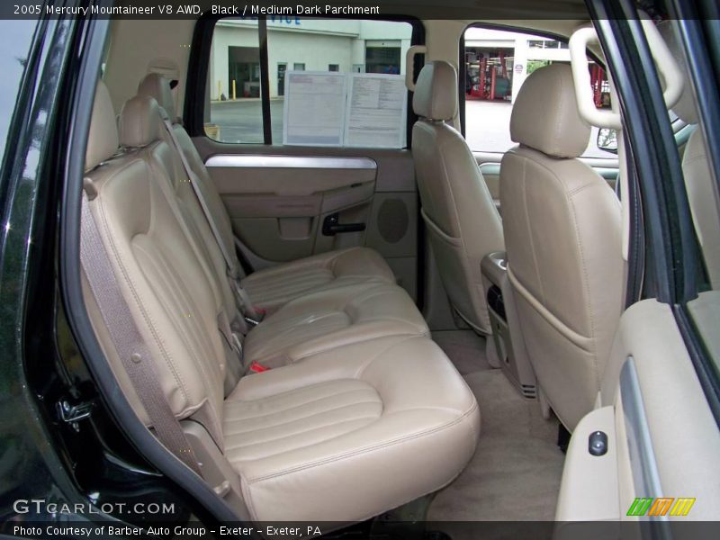 Black / Medium Dark Parchment 2005 Mercury Mountaineer V8 AWD