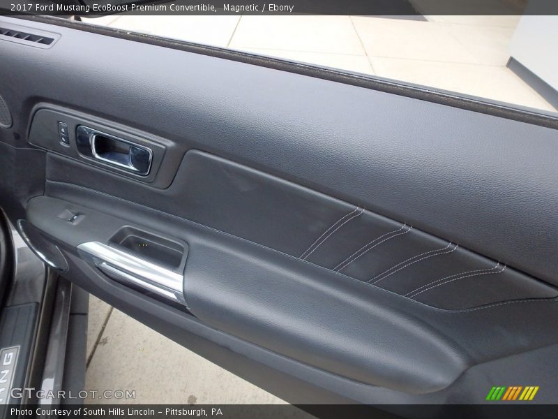 Door Panel of 2017 Mustang EcoBoost Premium Convertible