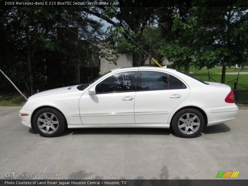 Arctic White / Ash 2009 Mercedes-Benz E 320 BlueTEC Sedan