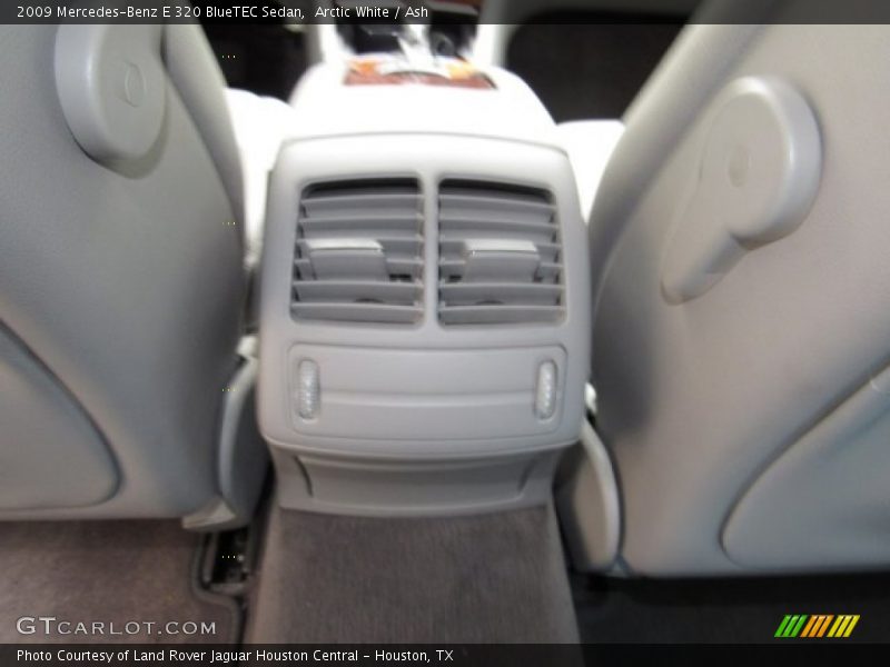 Arctic White / Ash 2009 Mercedes-Benz E 320 BlueTEC Sedan