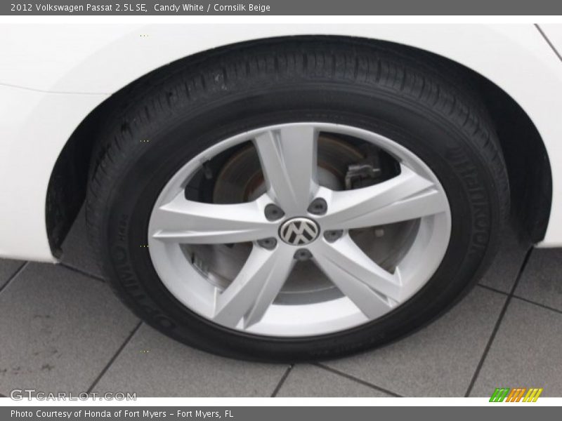 Candy White / Cornsilk Beige 2012 Volkswagen Passat 2.5L SE