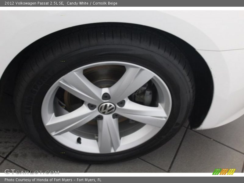 Candy White / Cornsilk Beige 2012 Volkswagen Passat 2.5L SE