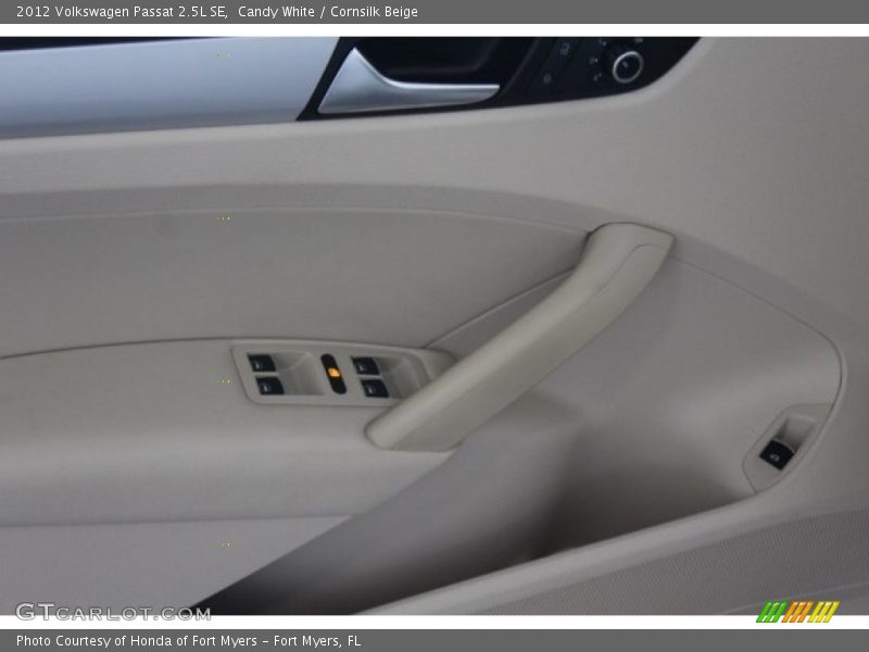 Candy White / Cornsilk Beige 2012 Volkswagen Passat 2.5L SE