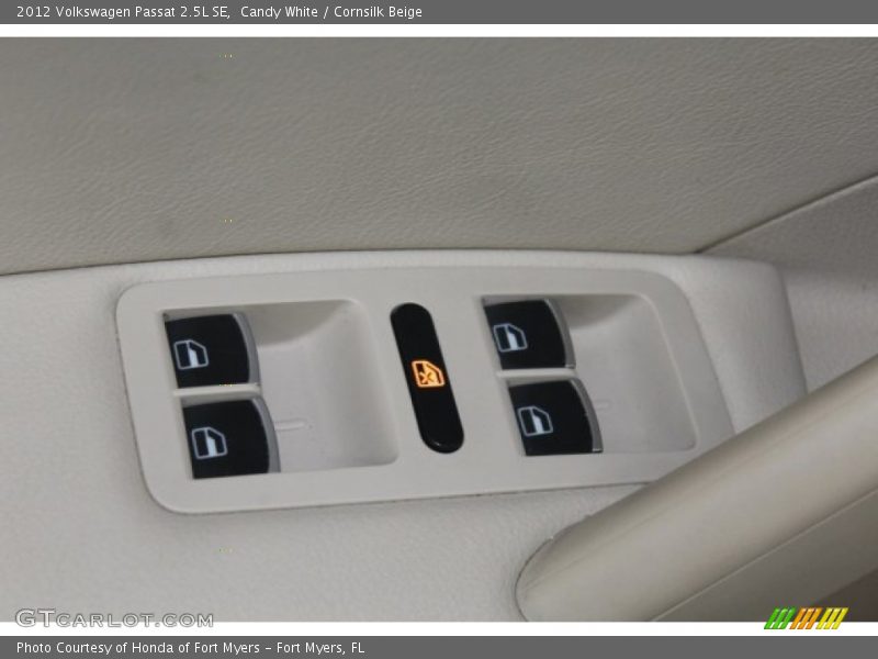 Candy White / Cornsilk Beige 2012 Volkswagen Passat 2.5L SE