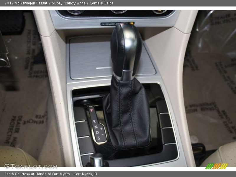 Candy White / Cornsilk Beige 2012 Volkswagen Passat 2.5L SE