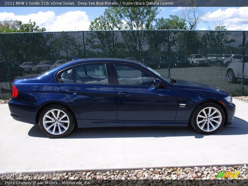 Deep Sea Blue Metallic / Oyster/Black Dakota Leather 2011 BMW 3 Series 328i xDrive Sedan