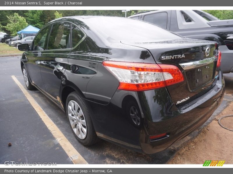 Super Black / Charcoal 2014 Nissan Sentra S