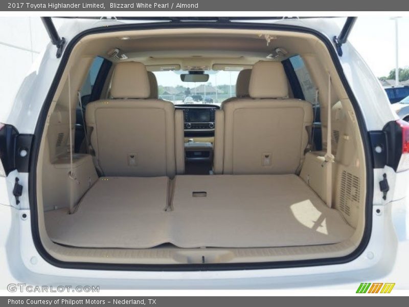 Blizzard White Pearl / Almond 2017 Toyota Highlander Limited