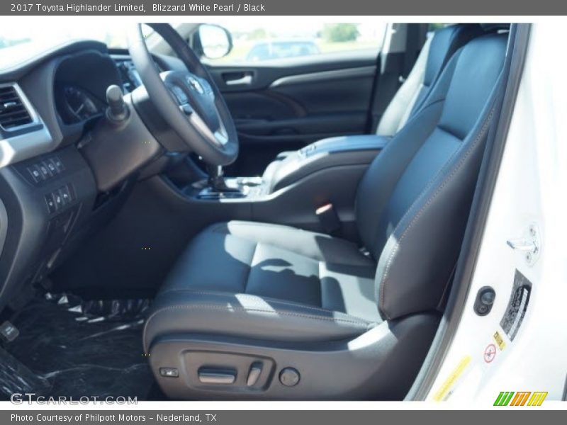 Blizzard White Pearl / Black 2017 Toyota Highlander Limited