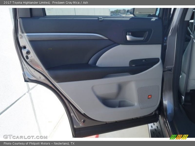 Predawn Gray Mica / Ash 2017 Toyota Highlander Limited
